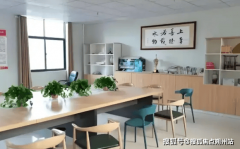 无论是、糊口自理的白叟